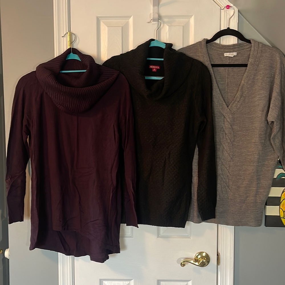 3 Sweaters SZ M NY&CO